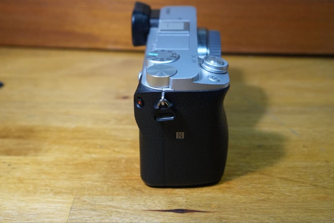 Mabu様専用 SONY ILCE-6400(S) 純正チャージャー、電池x2 - メルカリ