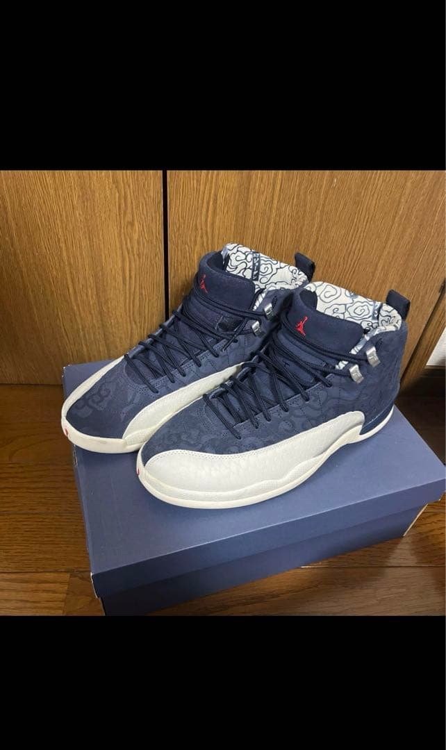 レア品　値段交渉有　ジョーダン12 インターナショナルフライト 国内9月8日発売予定】 ナイキ エアジョーダン12 レトロ