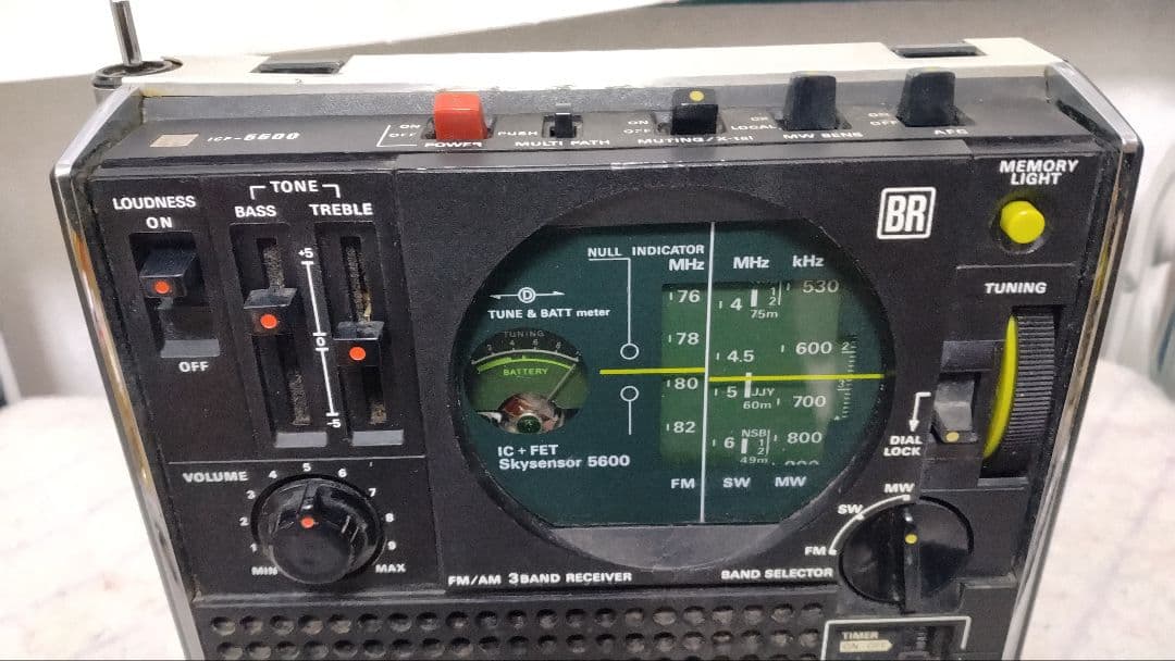 SONY スカイセンサーICF-5600…動作します