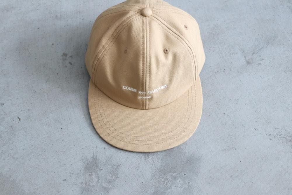COMME des GARCONS HOMME LOGO CAP ベージュ - メルカリ