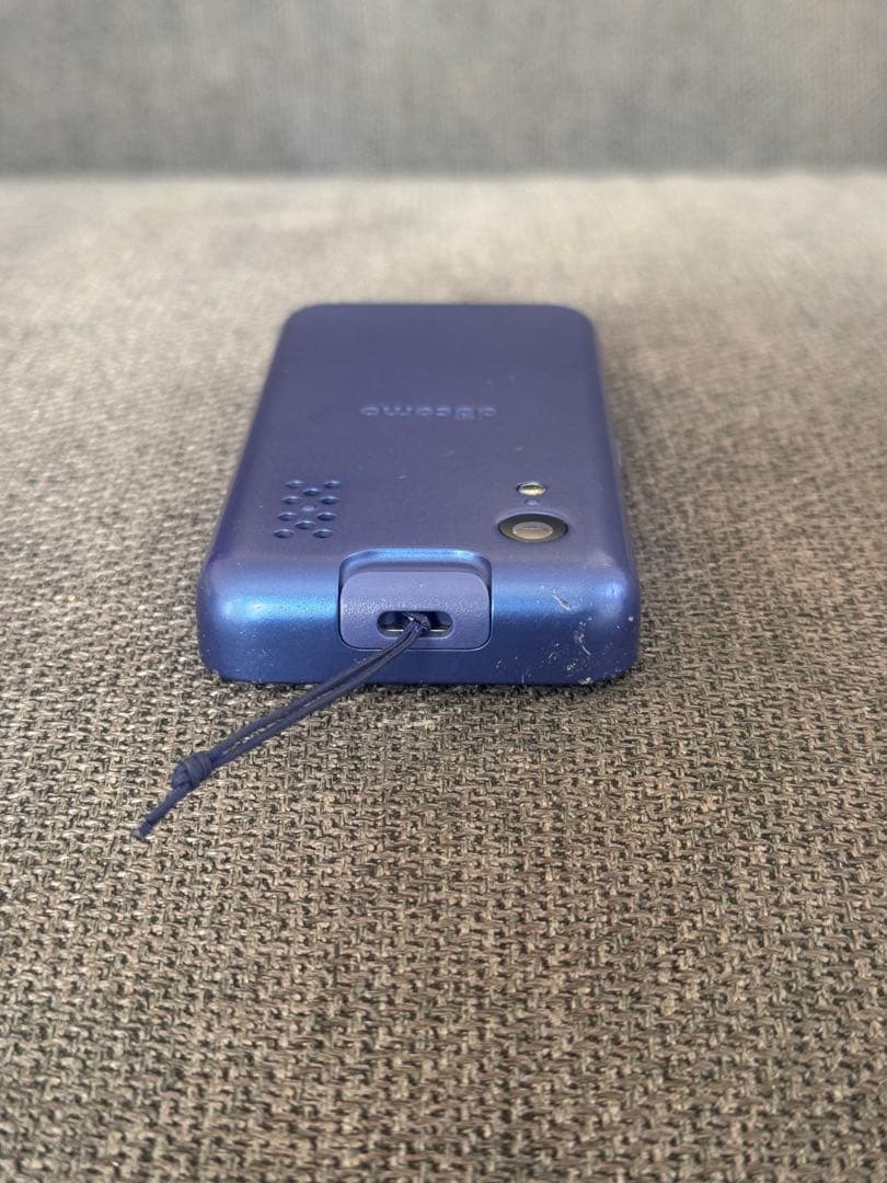 docomo キッズ携帯 KY-41C 青色 本体 透明ケース 首ひも付き - メルカリ