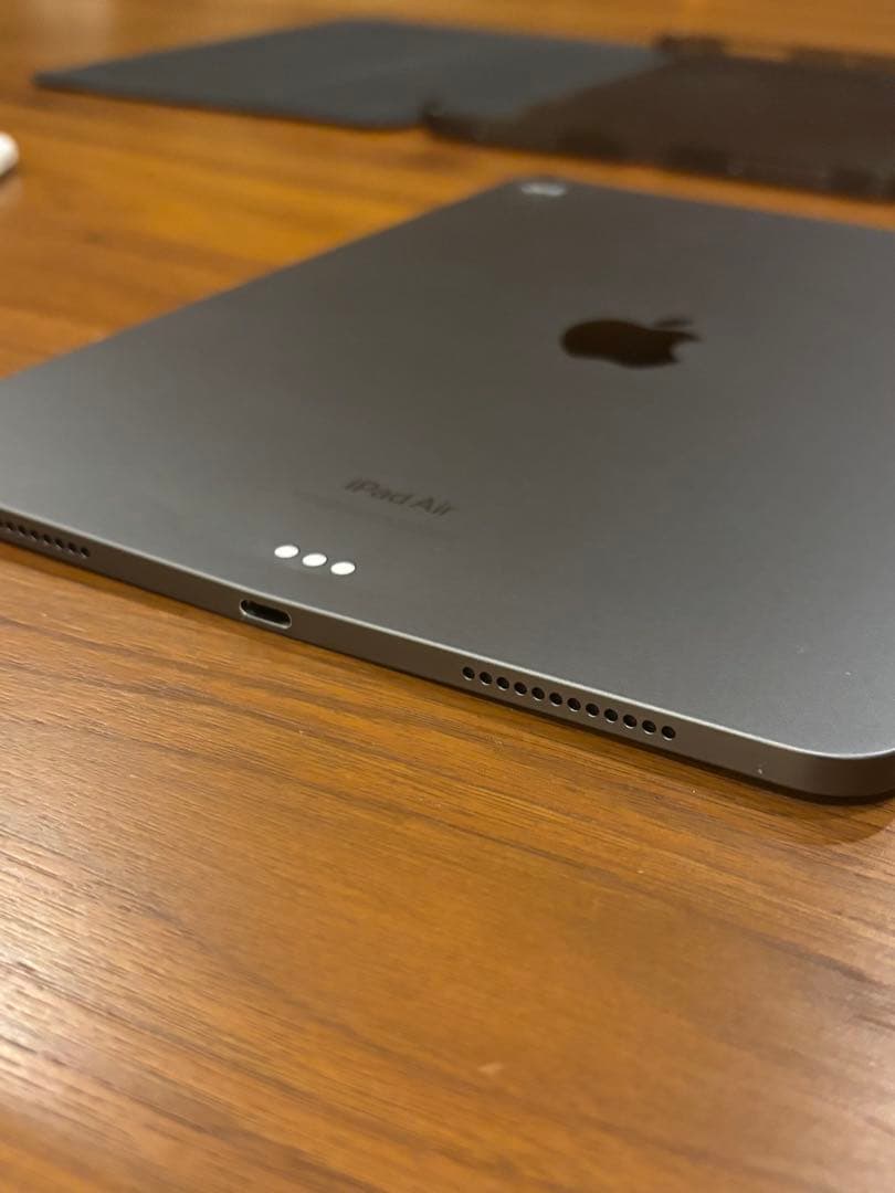 Apple iPad Air スペースグレー 本体 + Apple Pencil - メルカリ