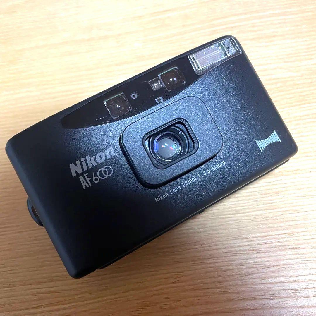 【完全動作品】　ニコン Nikon AF600 コンパクトフィルムカメラ　単焦点 Nikon ミニ AF600 クォーツデート フィルムカメラ Nikon ミニ AF600