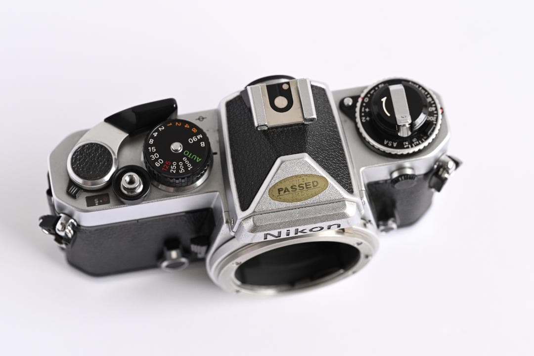 Nikon FE + Nikon SB-E フラッシュ - フィルムカメラお 得 な 通販 サイト