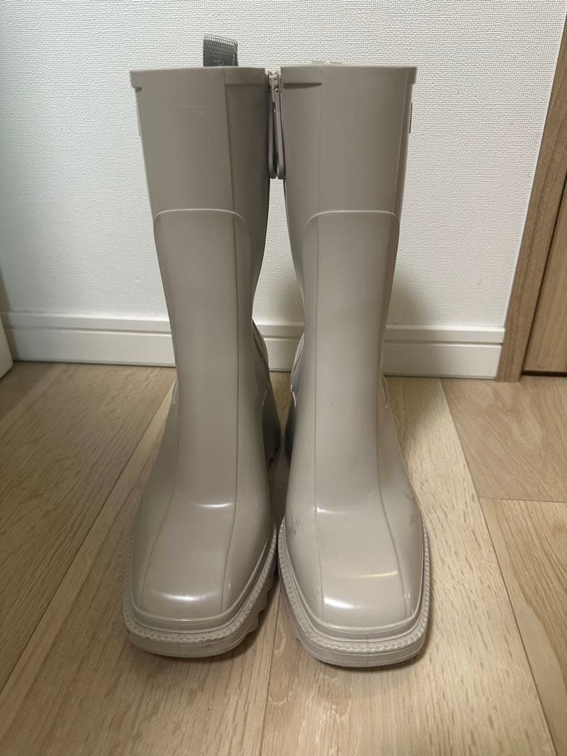 【最終値下げ】Chloé クロエ レインブーツ Betty 38 楽天市場】CHLOE クロエ Betty レインブーツ レインシューズ サイズ 38