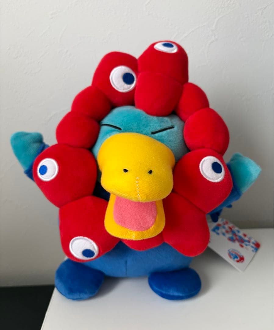 新品タグ付】ミャクミャク なりきりぬいぐるみ カモノハシのイコちゃん