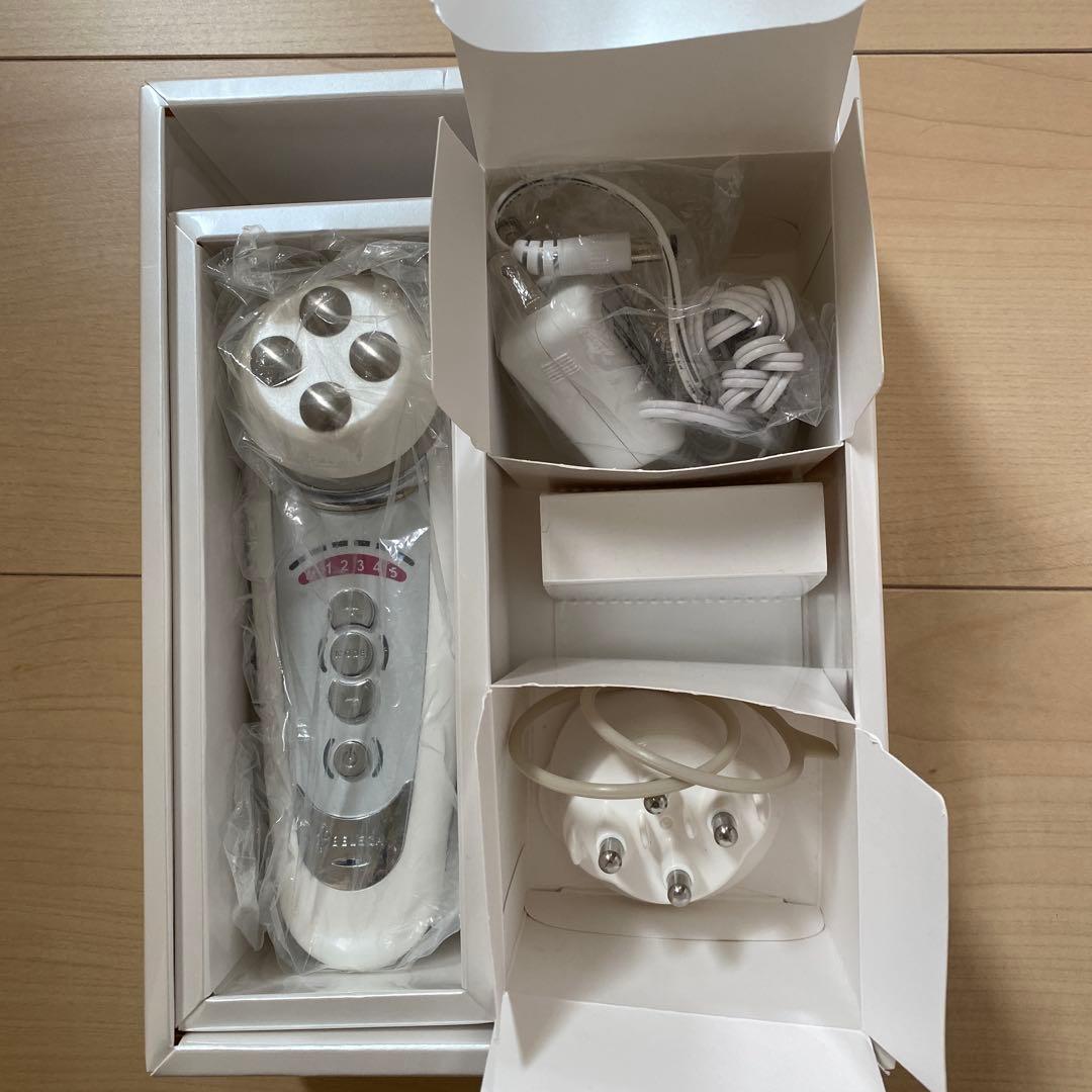 ベレガ セルキュア 美顔器 Cellcure 4T Plus 付属品すべてあり ベレガ セルキュア 美顔器 Cellcure 4T Plus 付属品すべてあり ベレガ