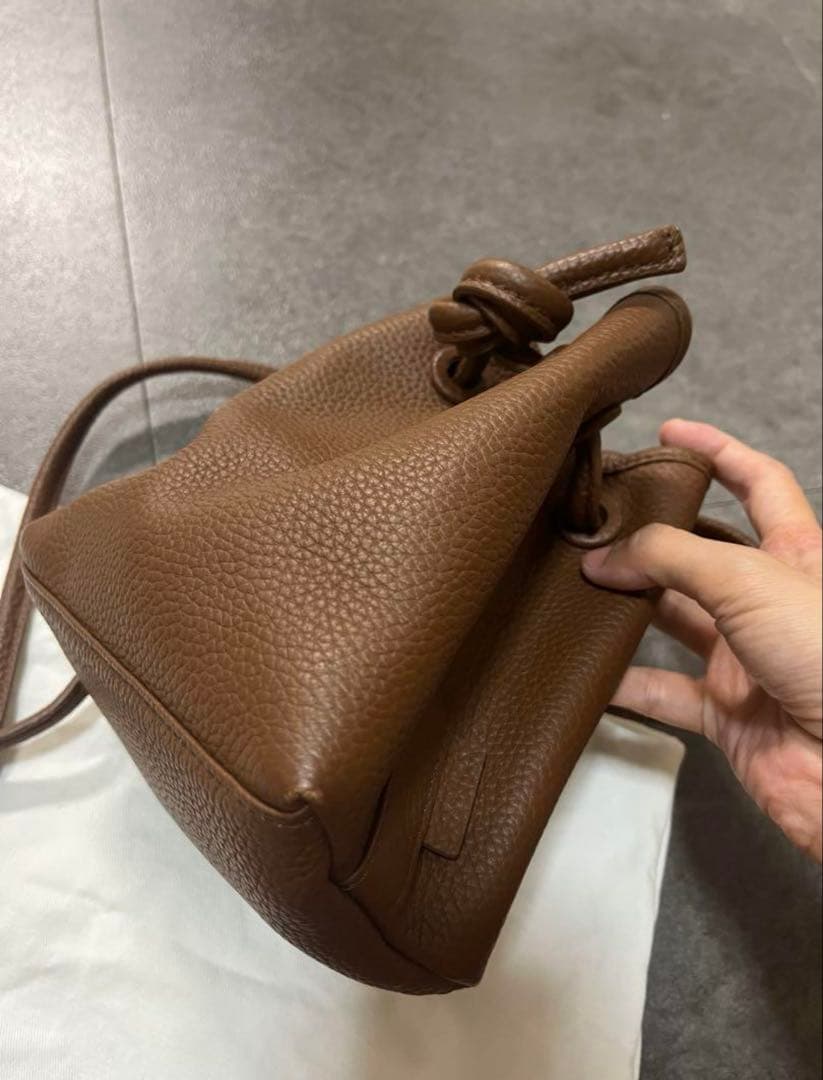 VASIC ブラウンレザー スモールスモール 保存袋付き - メルカリ