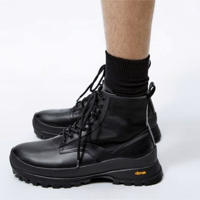 ZARA VIBRAM ビブラム レザーブーツ 39 25.3㎝ PRY - メルカリ