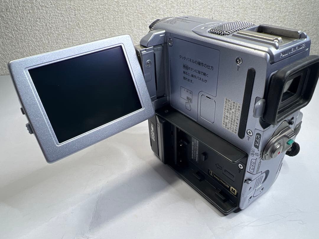 美品】SONY ソニー ビデオカメラ DCR-PC9NTSC 未開封テープ付 - メルカリ