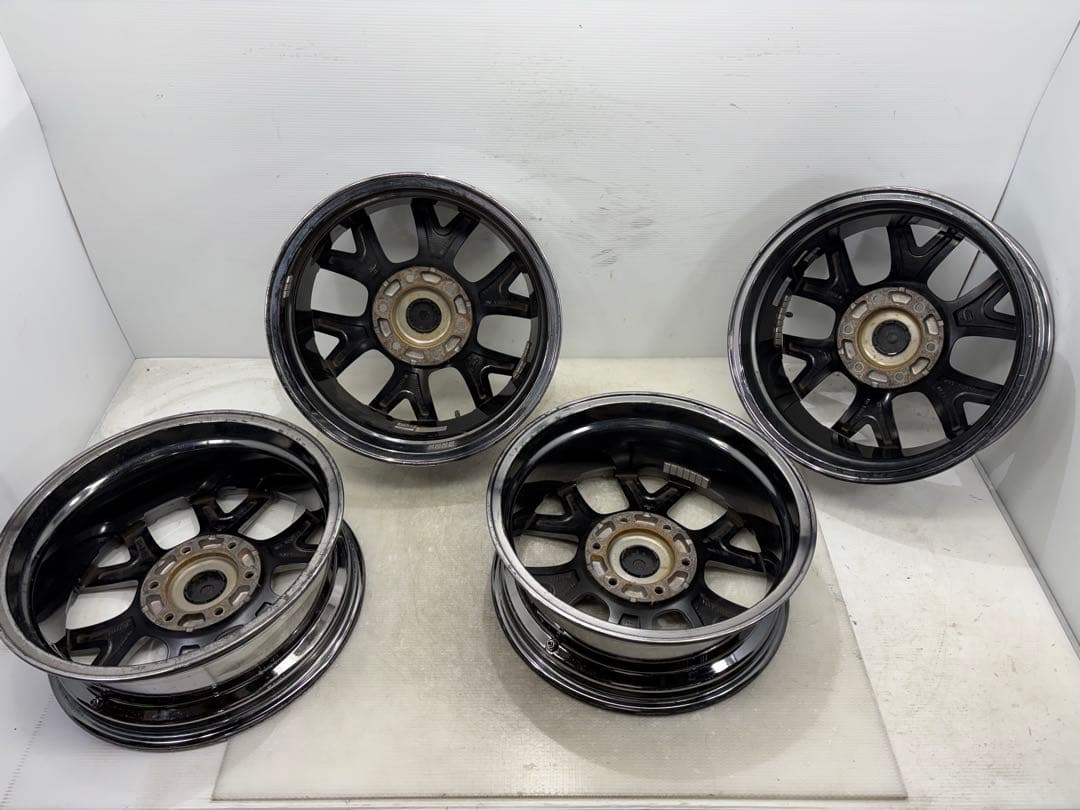 富山から☆ハイエース SUW Forte★17インチ×6.5J +38