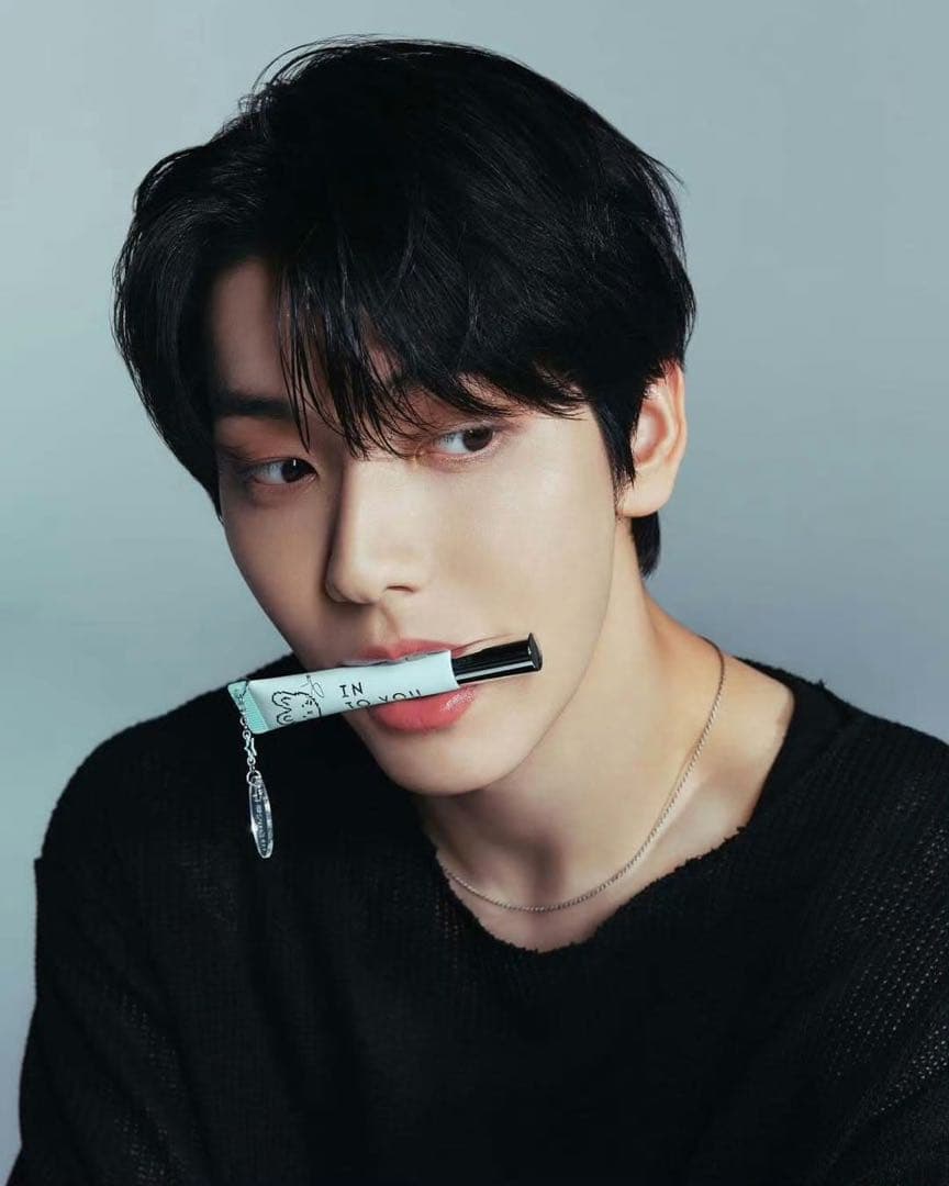 TXT スビンSOOBIN × INTO U 限定コラボセット ⑥ - メルカリ