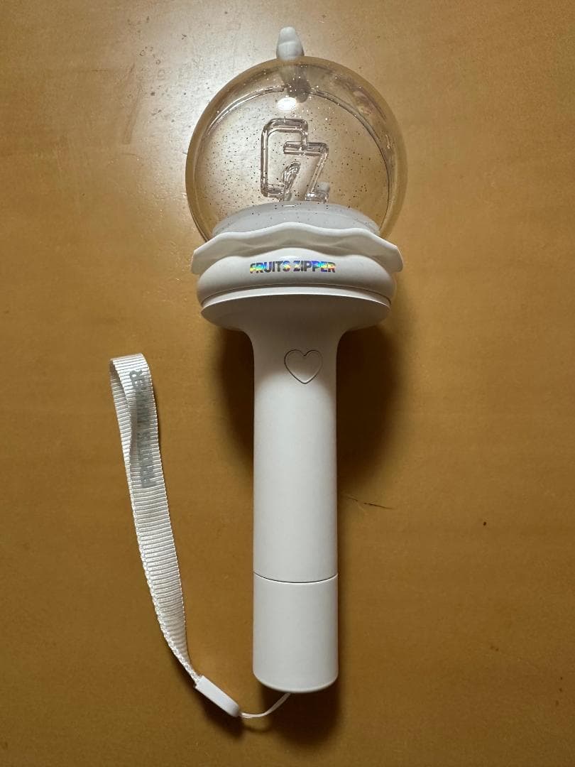 FRUITS ZIPPER フルーツジッパーオフィシャルファンライト 未開封新品