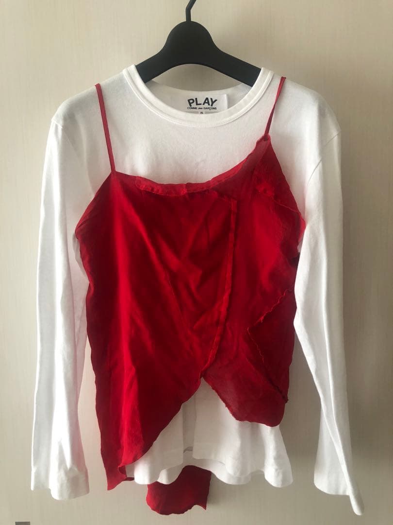 コムデギャルソン　後染めキャミソール　ジョーゼット　ねじれ コム デ ギャルソンのテーマは「不確実な将来」。透明性の中に希望を宿