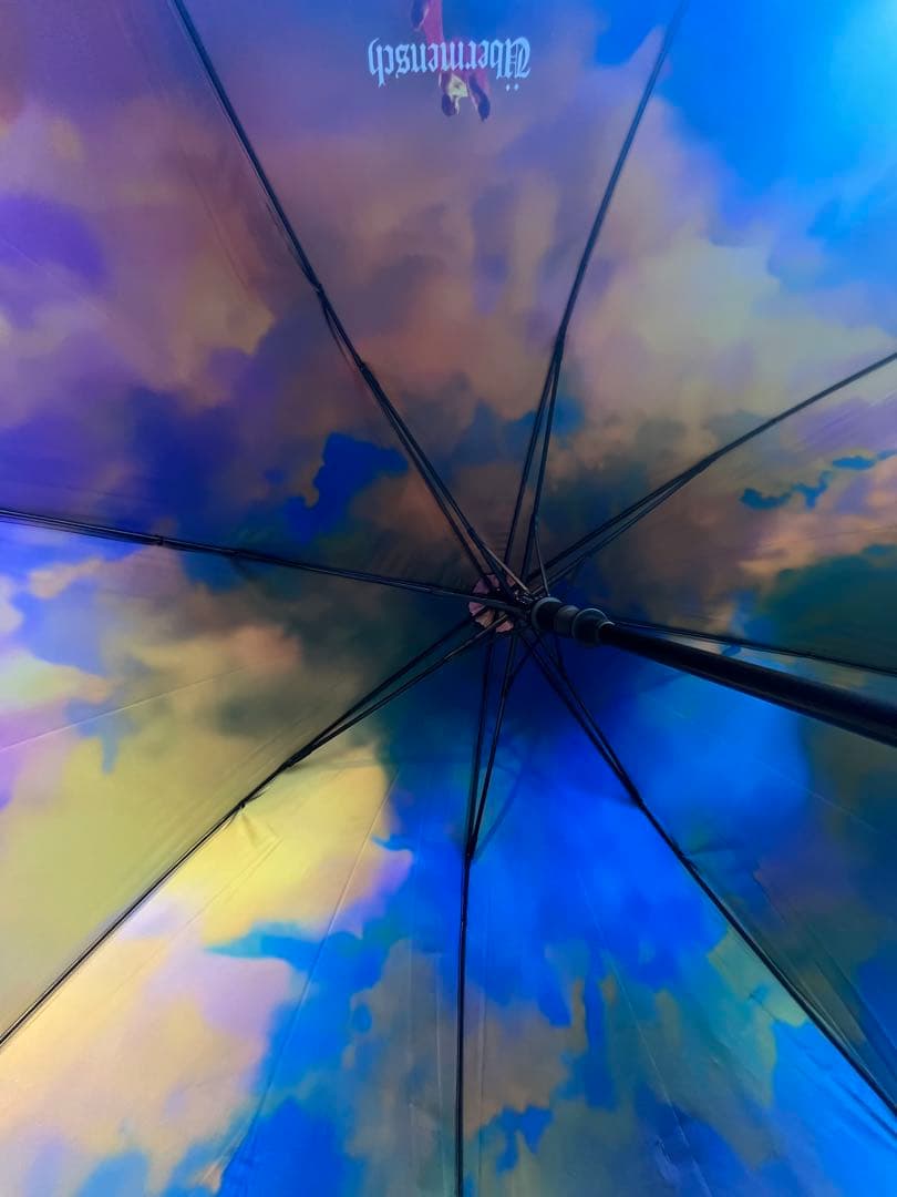 G-DRAGON Übermensch ジヨン　傘　大阪限定 最安値】G-DRAGON Übermensch OSAKA展示会 限定 傘 - メルカリ