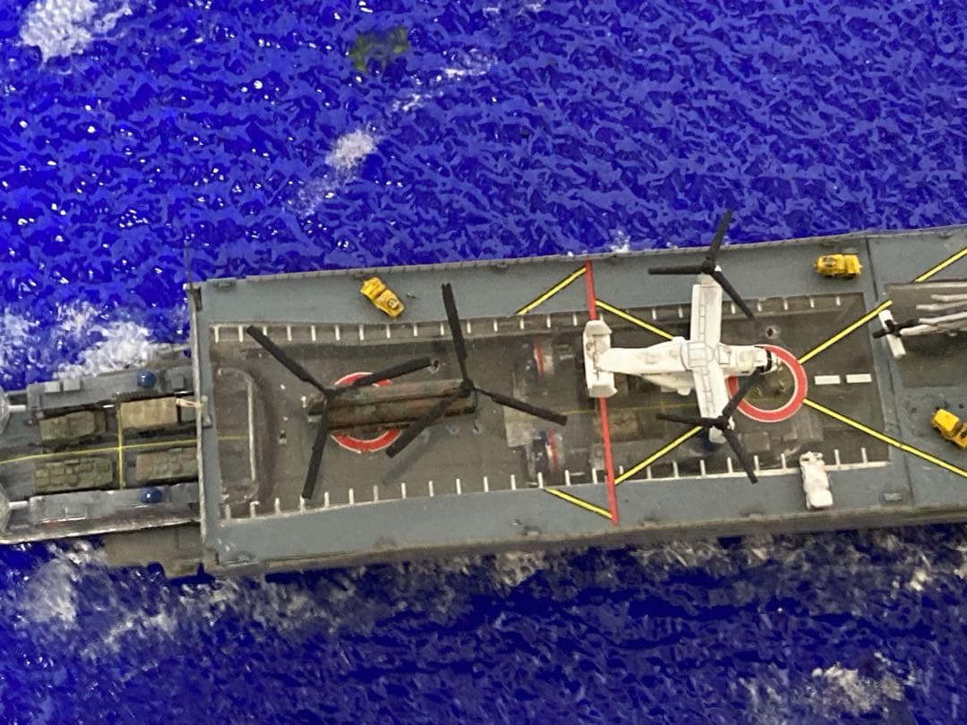 海上自衛隊 ジオラマ完成品 【絆の記憶 災害派遣】 1/700 艦船モデル