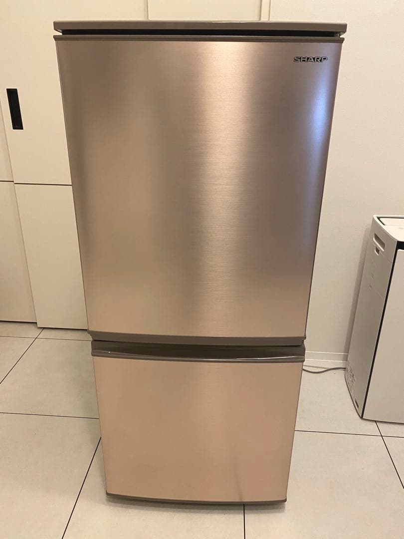 SHARP ノンフロン 冷凍冷蔵庫 2ドア SJ-D14E-N シャープ SJ-D14E-N [ブロンズ系] 価格比較 - 価格.com
