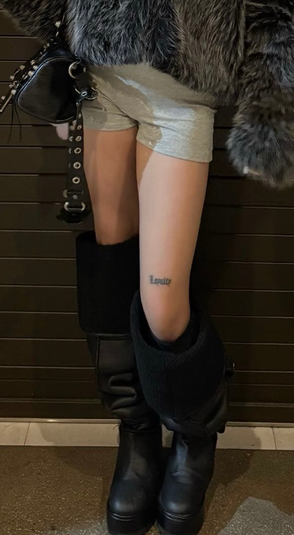 YELLO JACOB LOOSE FIT LONG BOOTS - メルカリ