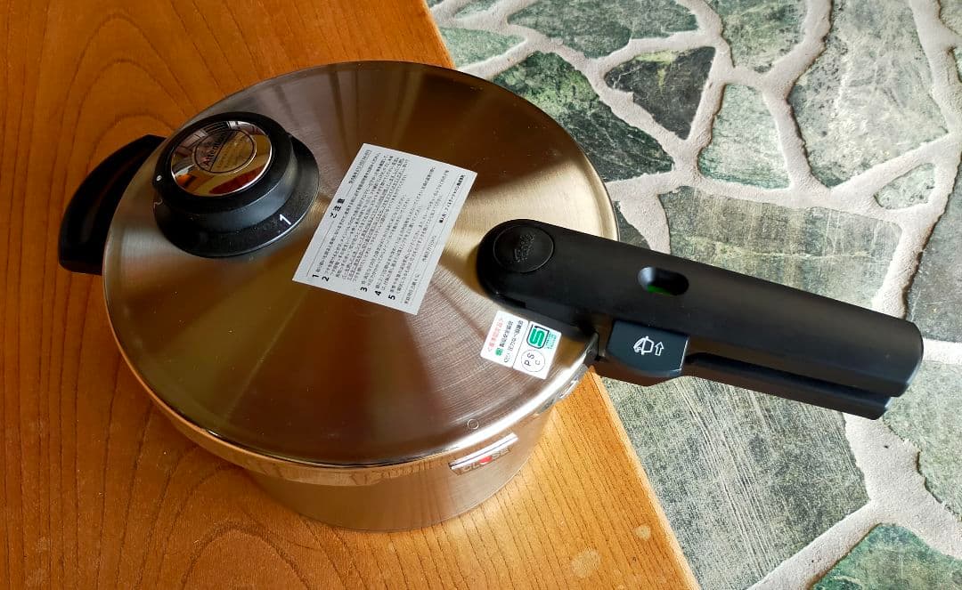 フィスラー圧力鍋4.5ｌ　未使用品 Yahoo!オークション -「フィスラー 圧力鍋 4.5l」(鍋) (調理器具)の