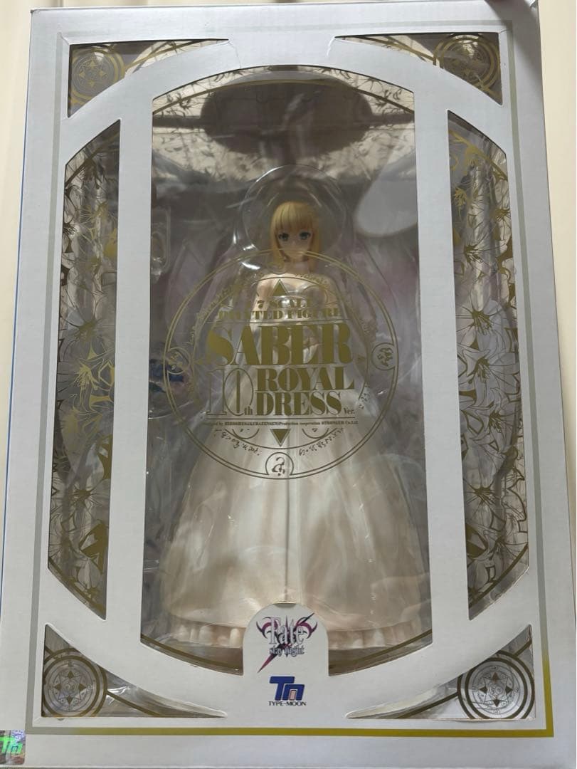 Fate/stay night セイバー 10thロイヤルドレスver Amazon.co.jp: アニプレックス セイバー ～10thロイヤルドレスver