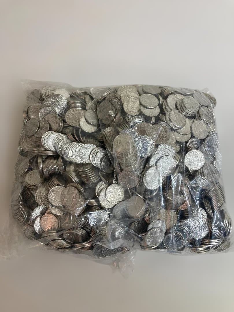 新品・未使用　パチスロ25パイメダル！　2000枚 メダル・コイン25パイ 同一柄 2,000枚 単品 販売 中古パチスロ 実機