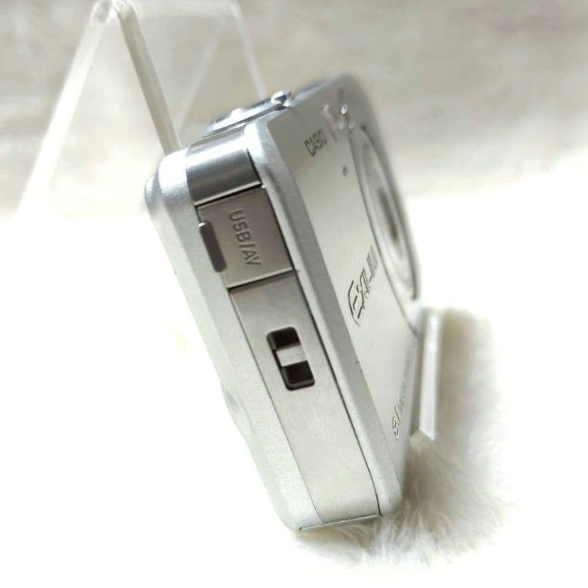 美品✨CASIO EXILIM EX-Z80 シルバー 充電器 デジカメ - メルカリ