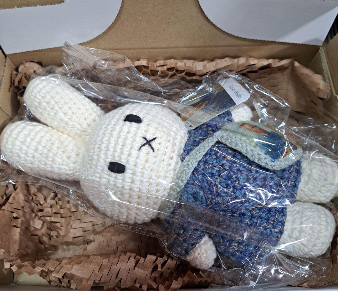 ゴッホ展限定あみぐるみミッフィー - メルカリ