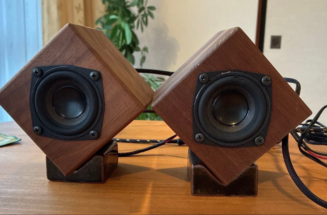 ゆにわ　シリウススピーカー シリウス（SIRIUS）ー響（ひびき）ー】［セット内容：スピーカー2個