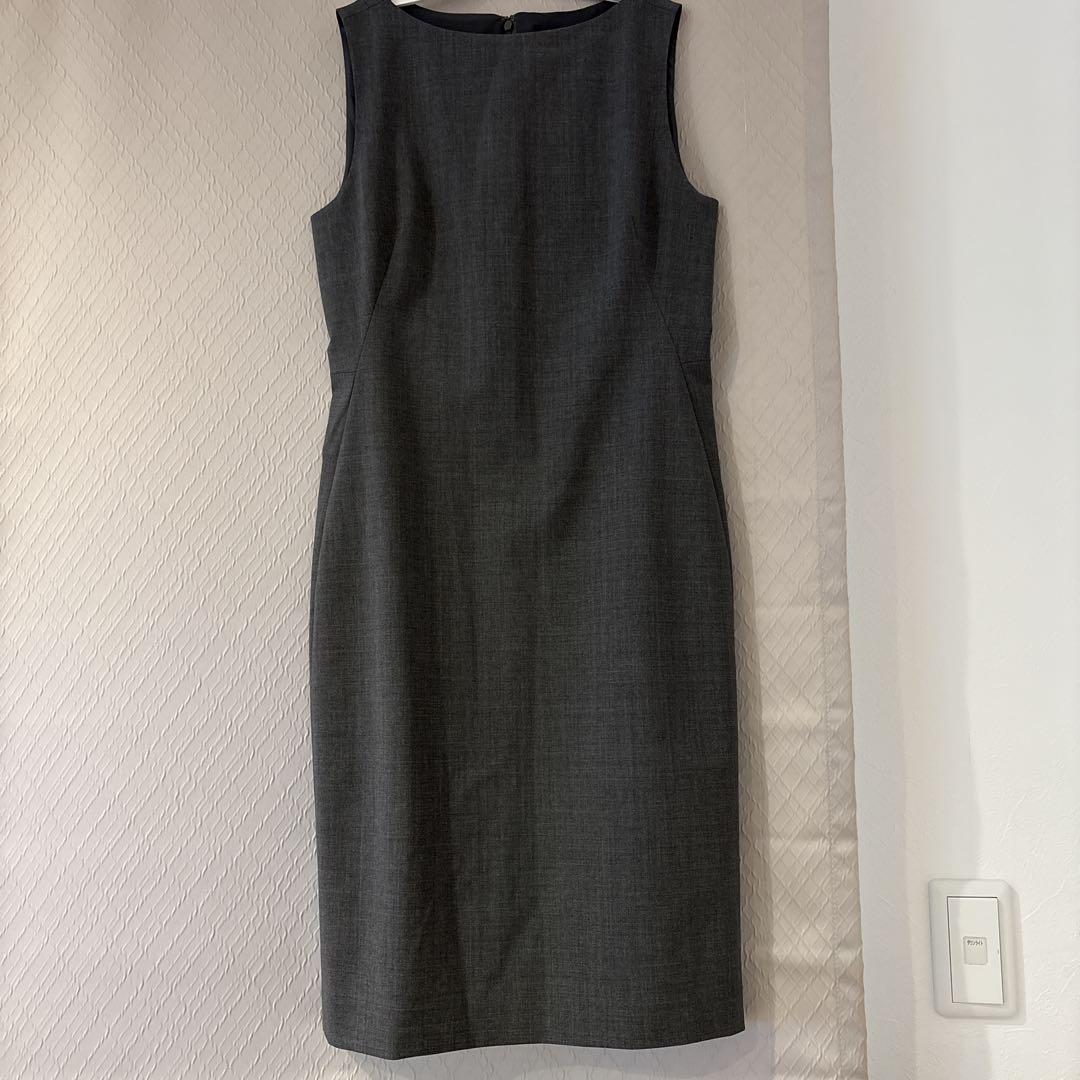 【新品タグ付き】Theory ノースリーブワンピース グレー　9号 新品タグ付き】Theory ノースリーブワンピース グレー 9号 Theory