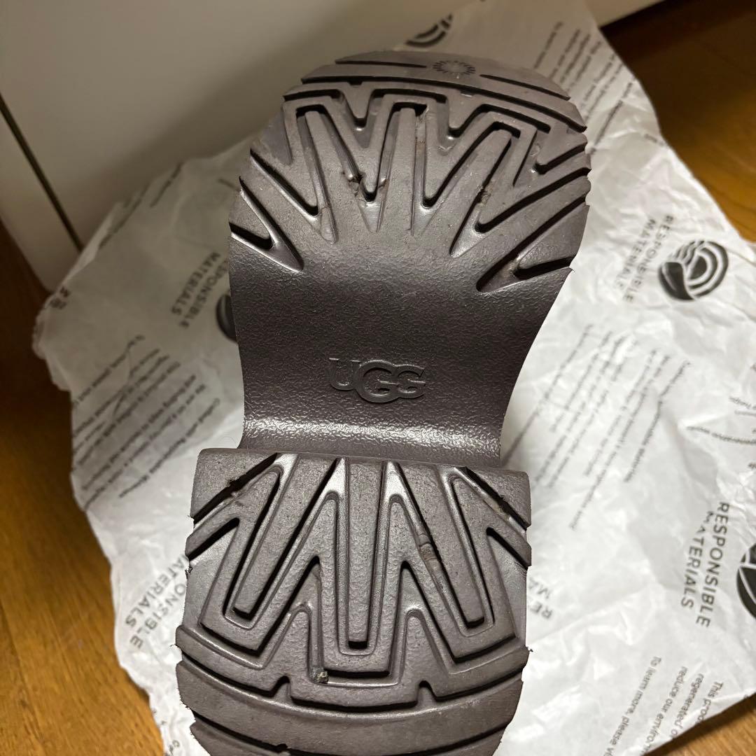 美品　UGG 厚底ムートンブーツ 23〜23.5cm
