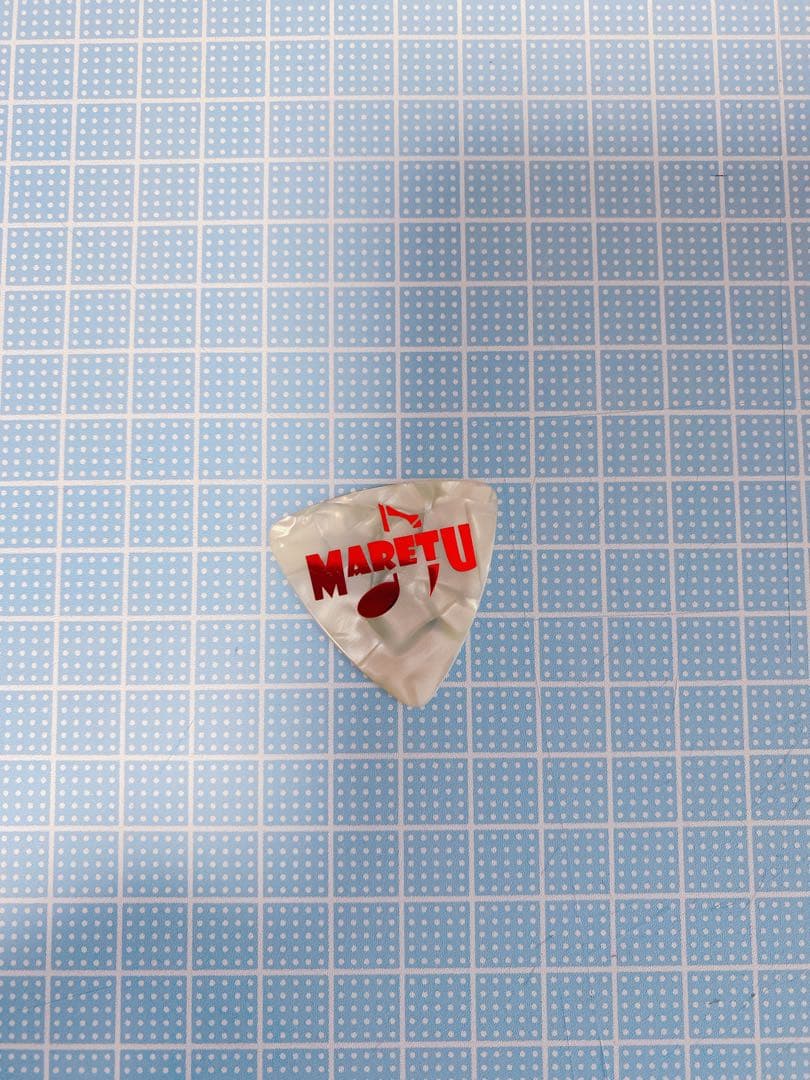 MARETU サイン入り ピック - メルカリ