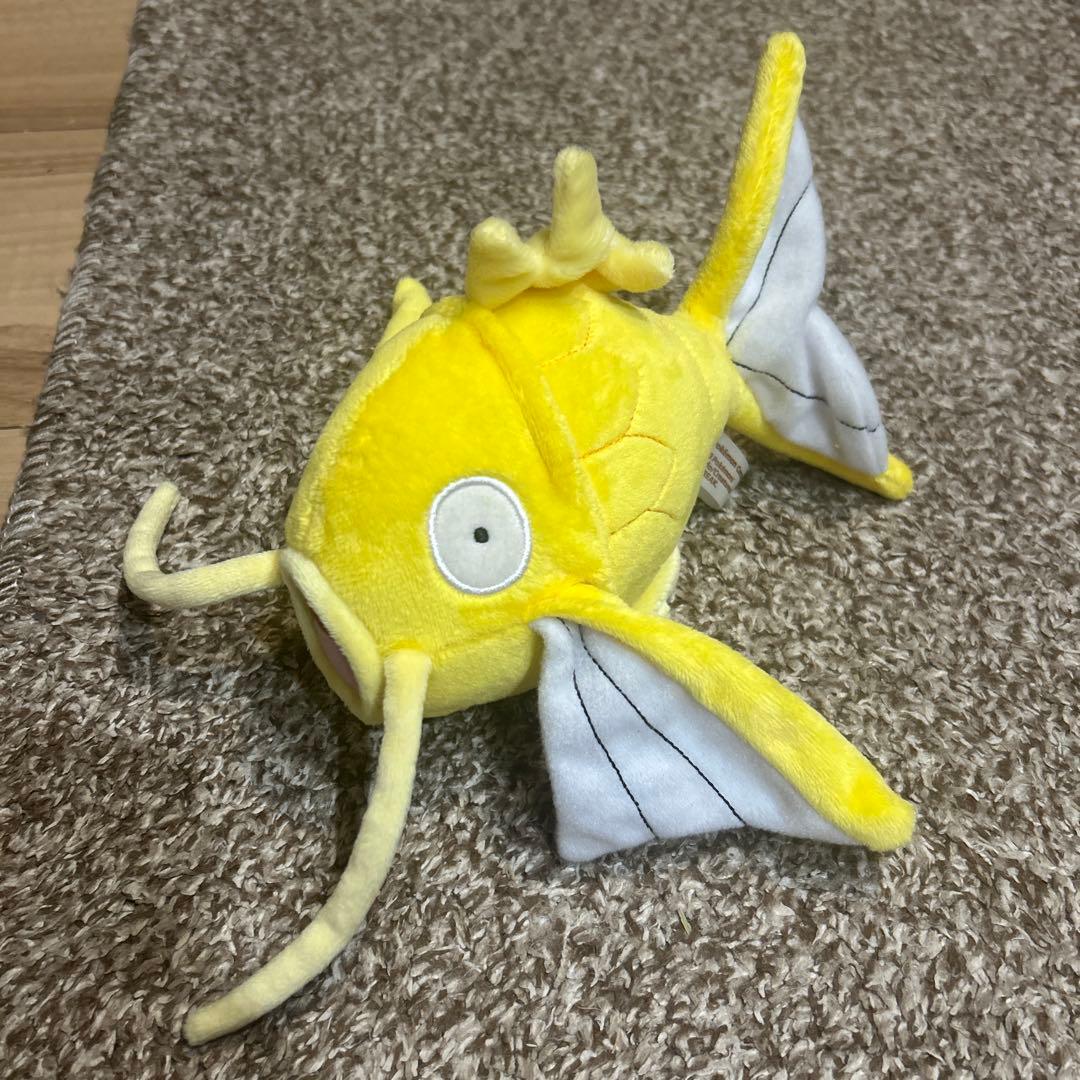 ポケモン ぬいぐるみ 金のコイキング ポケモンセンター fit - メルカリ