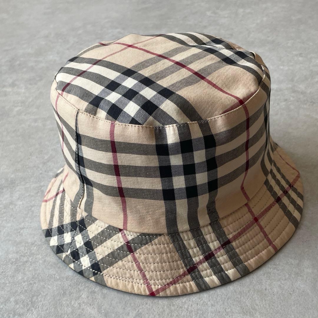美品 バーバリー リバーシブル ノバチェック ブラック バケットハット BURBERRY(バーバリー) ノバチェック総柄 ロゴプリント リバーシブル