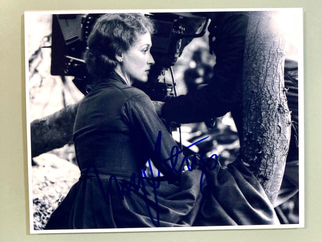 メリル・ストリープ直筆サイン入り超大型写真…