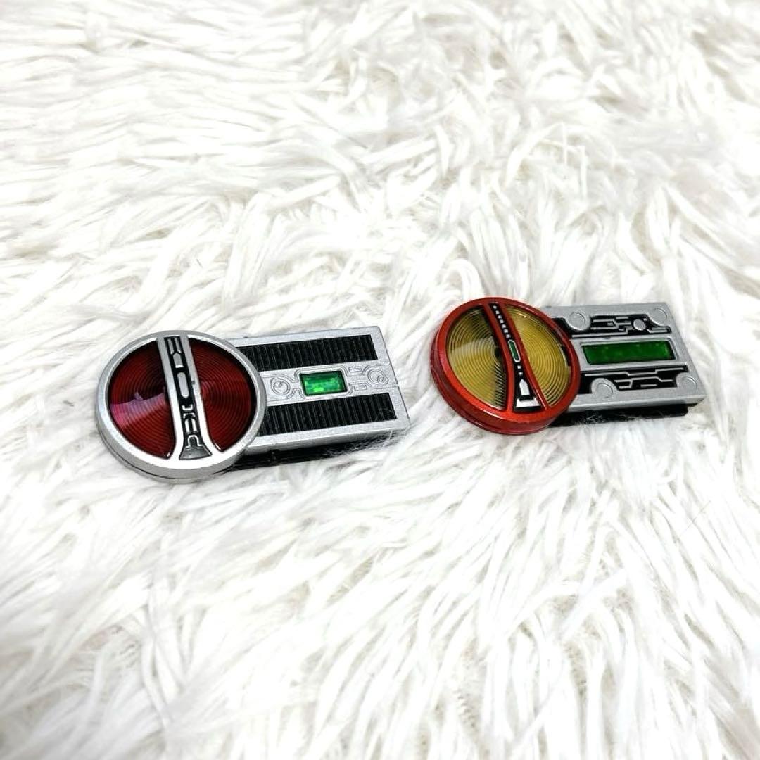 仮面ライダー555 CSM ファイズギア＆ファイズアクセル ver1 - メルカリ