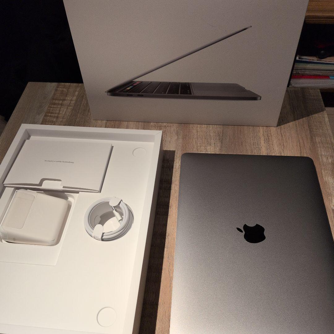 付属品未使用 MacBook Pro 13インチ 2020 16GB/512GB Amazon.com: Apple Late 2020 MacBook Pro with Apple M1 Chip (13.3