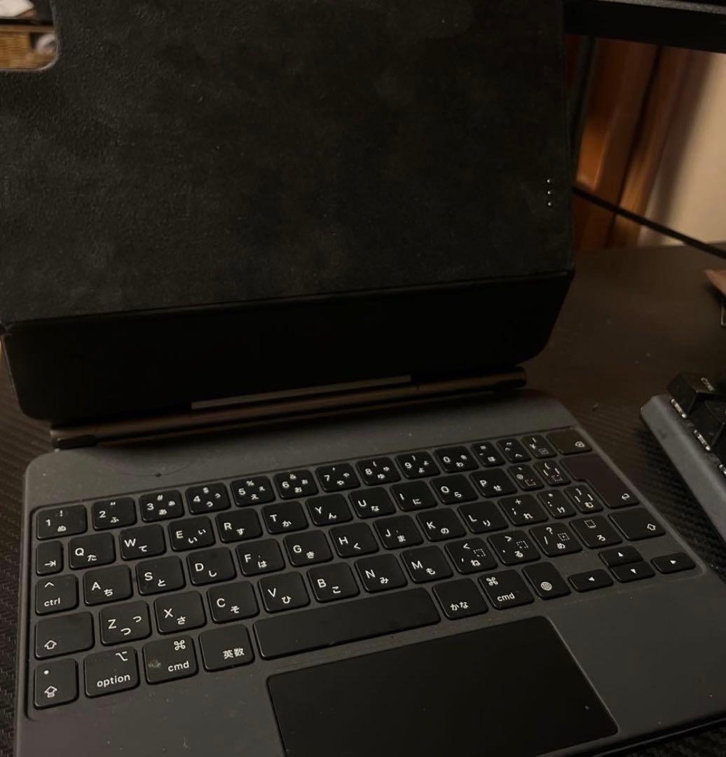 Apple純正 Magic Keyboard 11インチ Magic Keyboard for iPad Pro 11‑inch (M5) - US English - White - Apple