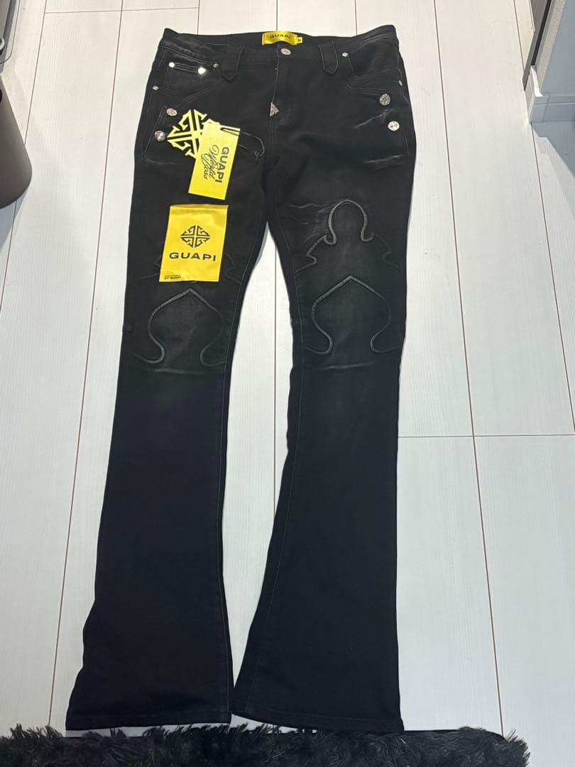 パンツ GUAPI / obsidian black sanctum denim GUAPI OBSIDIAN BLACK DISTRESSED CROSS DENIM – STACKED SKINNY JEANS