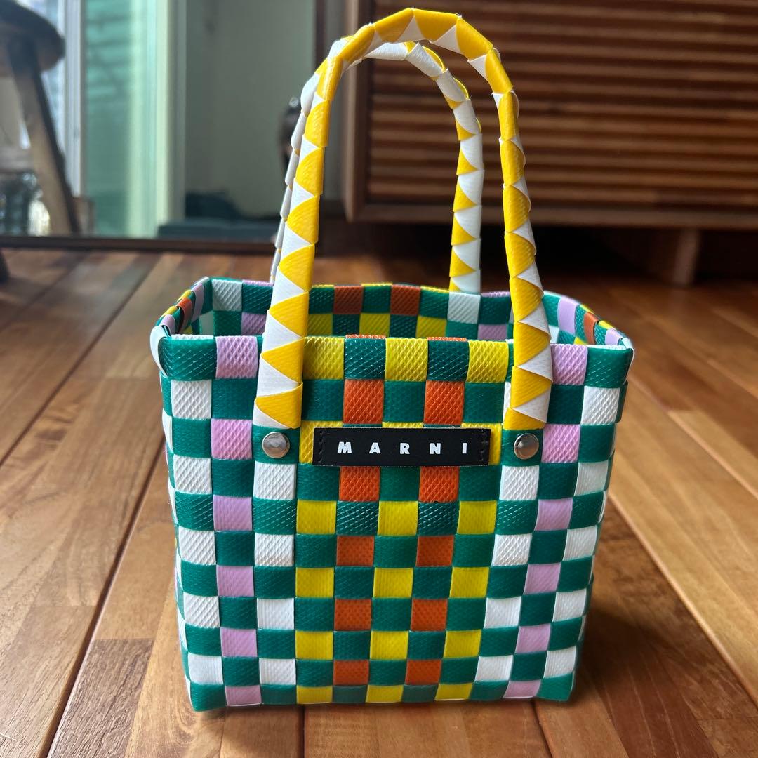 新品タグ付き　MARNI チェック柄 かごバッグ　マルニ 楽天市場】MARNI マルニ かごバッグ East-West SMALL TOTE SHMP0077U5