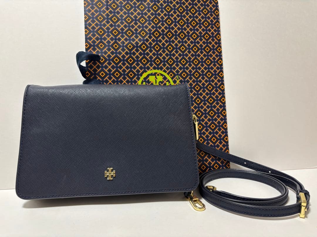 USEN UAR-01 Wi-Fiルーター + URA-N2 充電器／スマホ