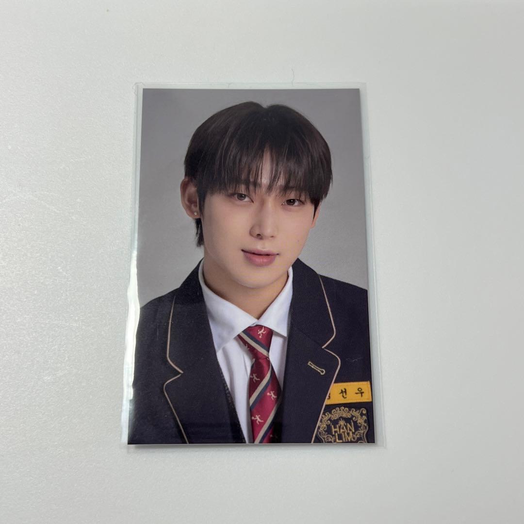 ENHYPEN ソヌ 制服トレカ - メルカリ