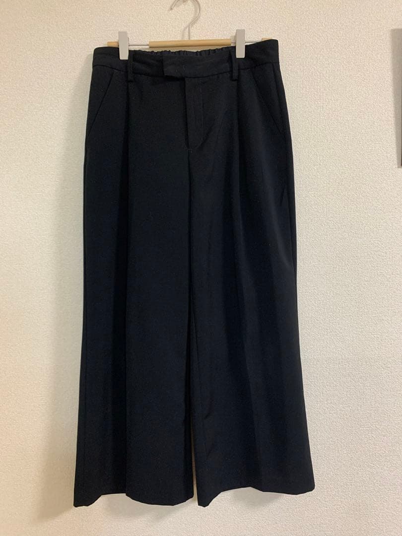 やまり様御専用】GU イージーワイドクロップドパンツ Lサイズ ブラック