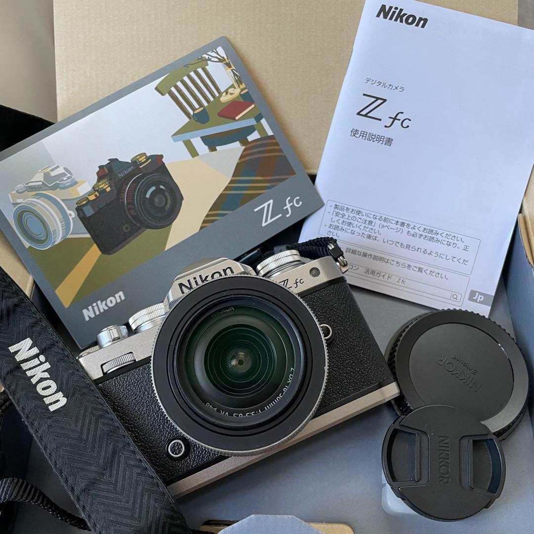 【美品】Nikon Z fc ミラーレス一眼 レンズ付き(レンズカバー付 Amazon | Nikon ミラーレス一眼カメラ Z fc ボディ Zfc シルバー
