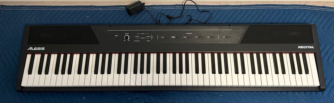 ALESIS RECITAL 電子ピアノ 88鍵盤 Amazon | Alesis 電子ピアノ 88鍵盤 初心者向け電子ピアノ スピーカー