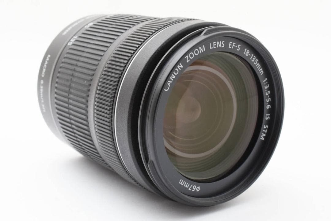 レンズ(ズーム) CANON EF-S 18-135mm F3.5-5.6 IS STM 1072