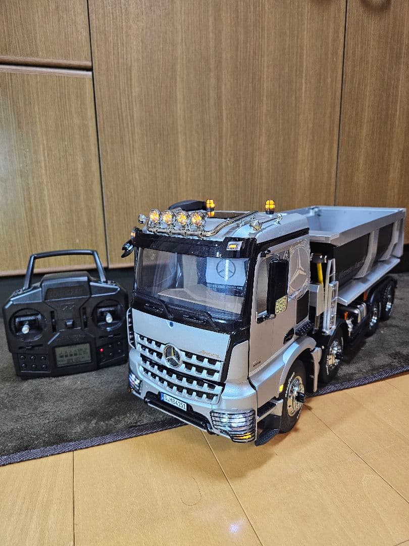 タミヤ　ベンツ AROCS　4151 8×4 フルオペレーション　セット TAMIYA 1/14 R/C MERCEDES-BENZ AROCS 4151 8x4 TIPPER TRUCK タミヤ