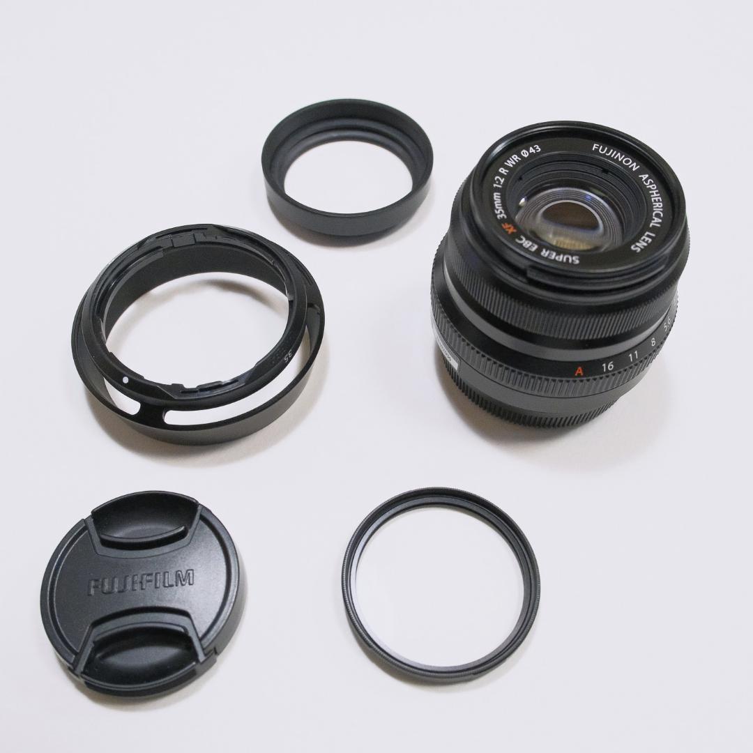 + オマケ　FUJIFILM フジノン XF35mm F2 R WR ブラック Amazon.co.jp: 富士フイルム フジノンレンズ XF35mmF2 R WR（ブラック