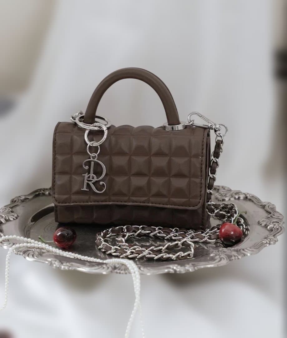 darich ダーリッチ DRチャームチョコレートハンドバッグ ブラウン