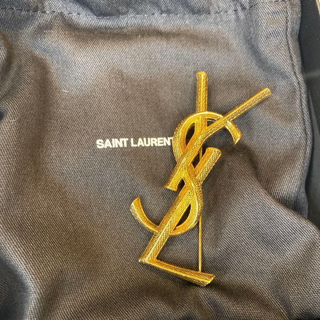 サンローラン SAINT LAURENT ブローチ YSL 男女兼用 楽天市場】【最大2万円OFFクーポン対象・3/1限定】SAINT LAURENT サン