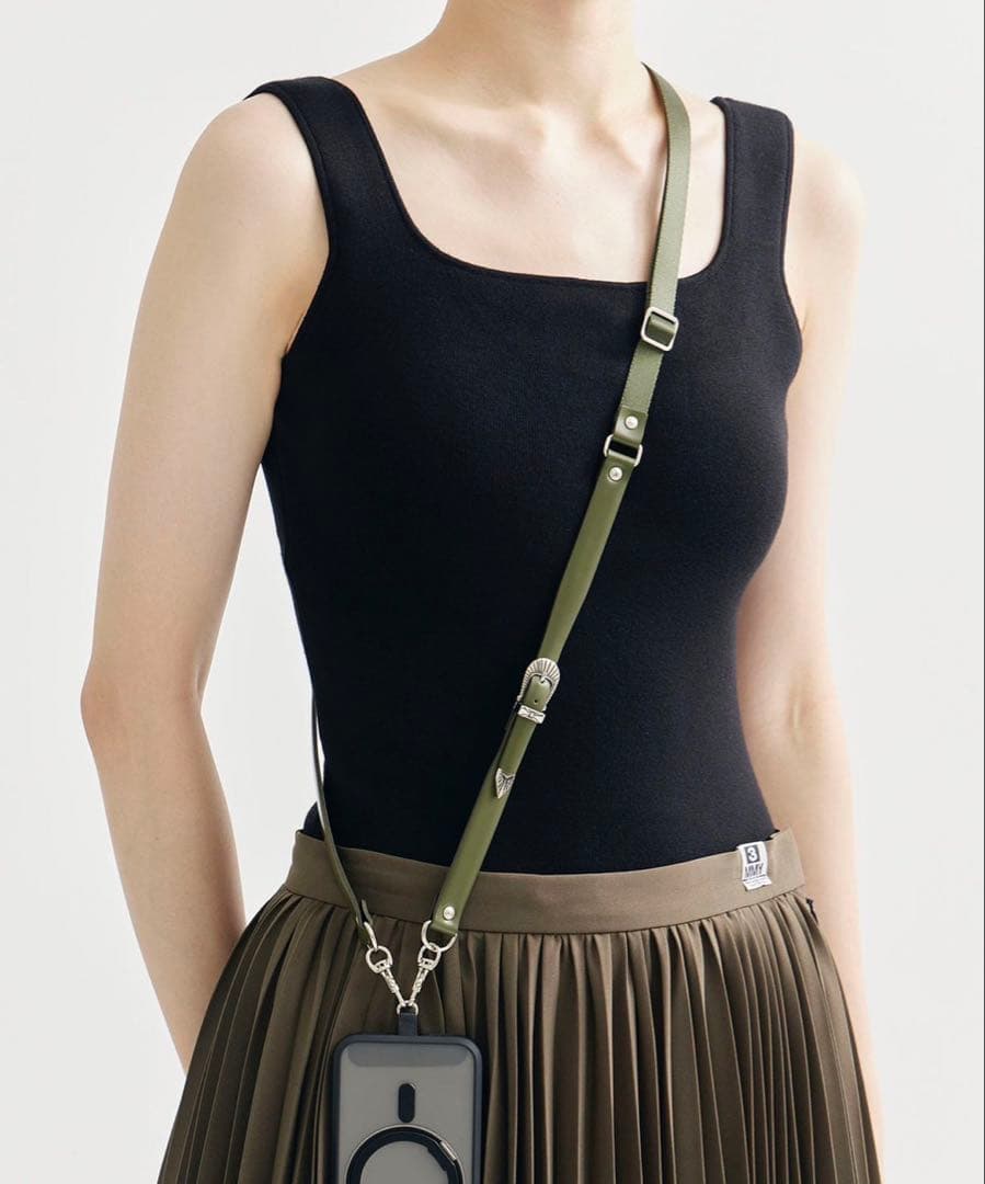 新品TOGA TOOレザー ストラップ TOGA(トーガ)の通販 - Seltie セルティ